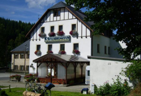 Отель Pension und Gaststätte Schlösselmühle, Йёштадт